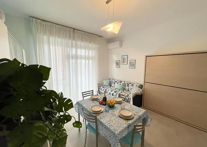 아파트 A 400m E Ac, Brezza Di Mare 알벤가